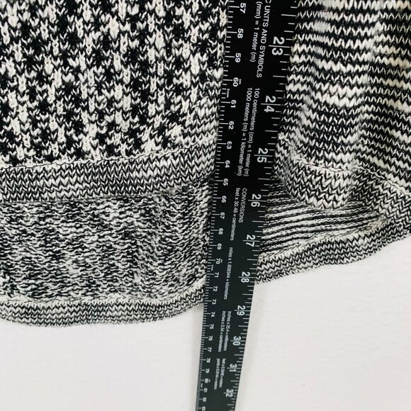 By&By Loose Houndstooth Knit Sweater Size L High Low Hem Long Sleeve Pullover - Picture 9 of 9